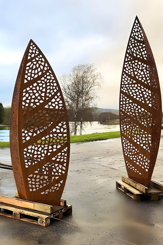 Sculpture Corten