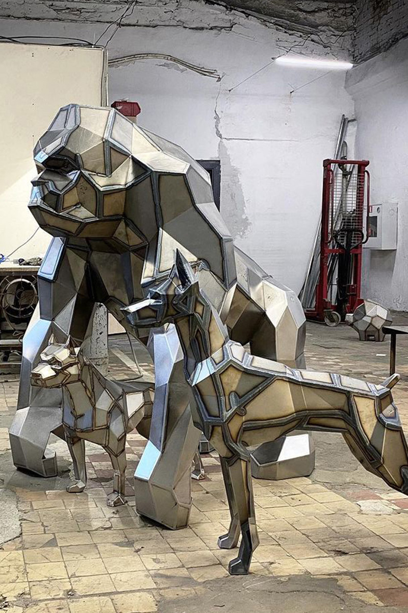 sculpture aluminium