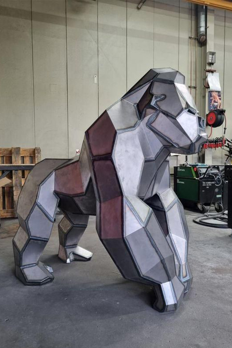 sculpture aluminium