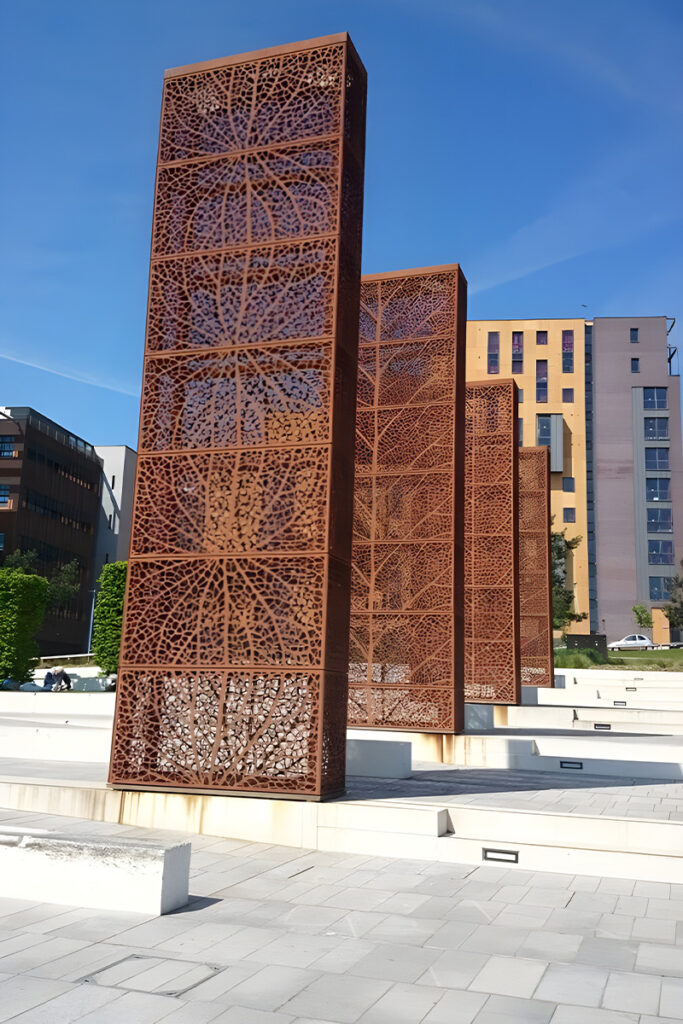 Sculpture Corten